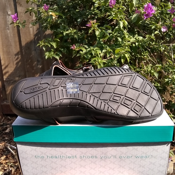 Aetrex - Picture 5 of 5